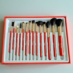 ​🤩 NWT Younaby 15pc Professional Makeup Brush Set - Sealed! 🤩
